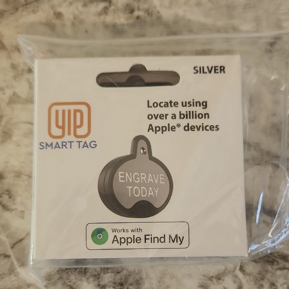 Smart Tag with Apple Find My Compatibility - Silver